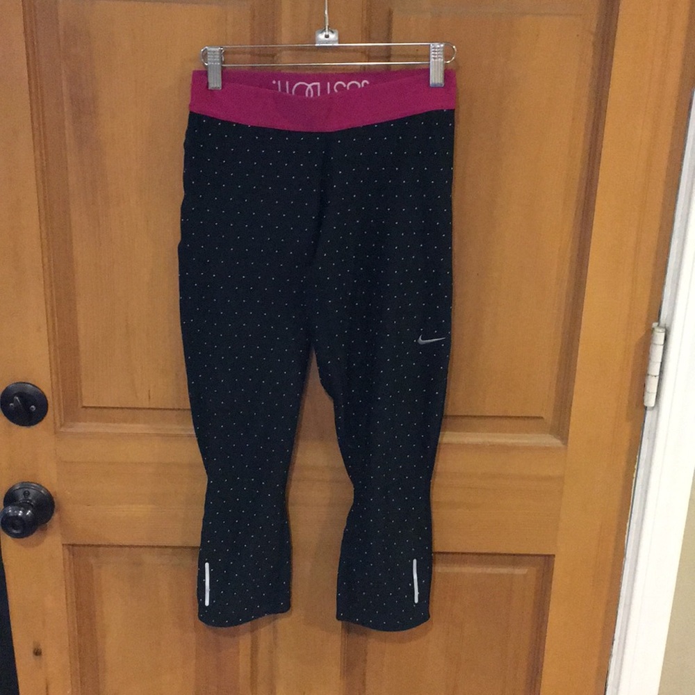 Nike Polka dot capri tights